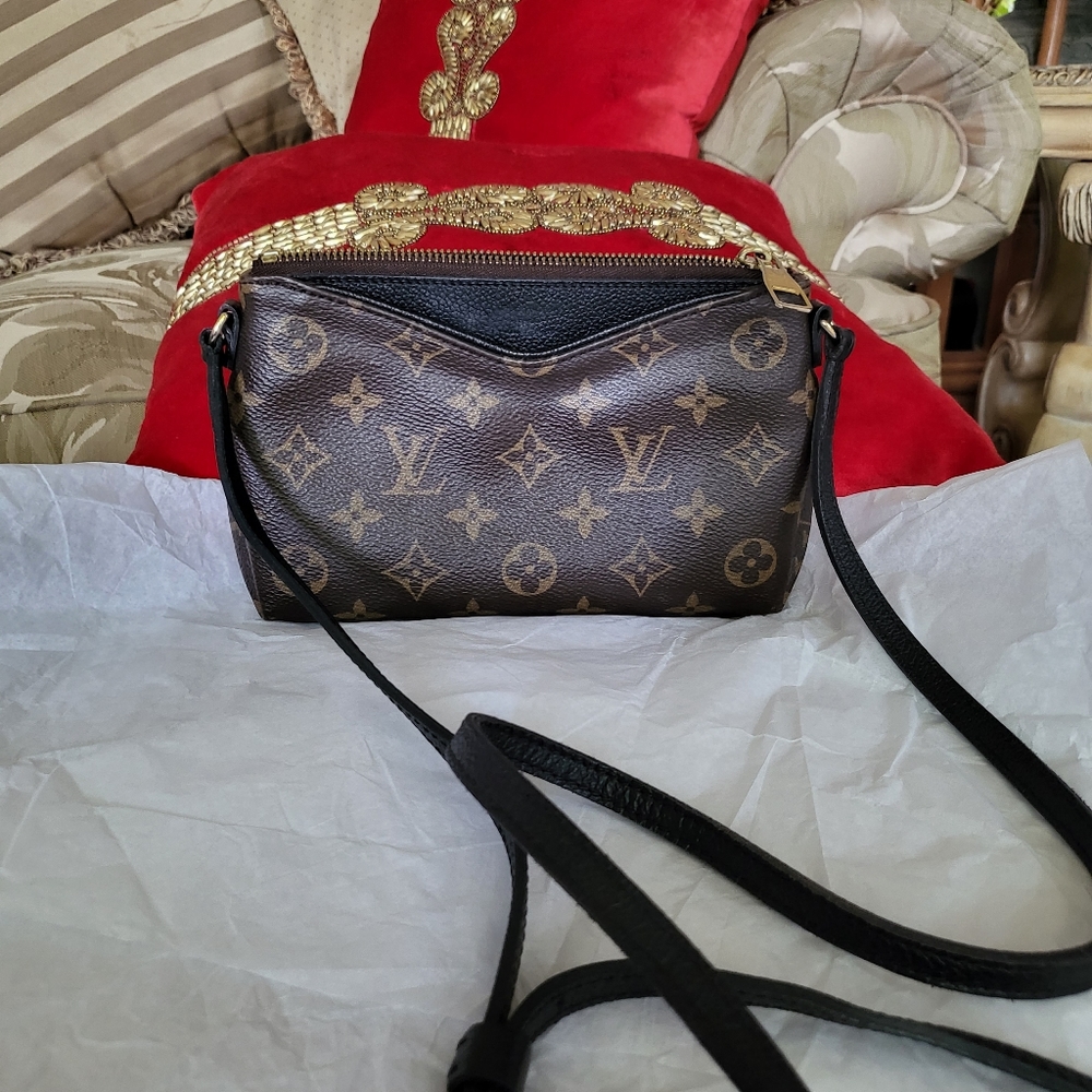 Louis Vuitton pallas